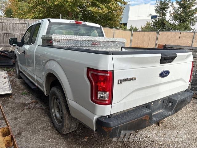 Ford F-150 Pick up de caixa aberta