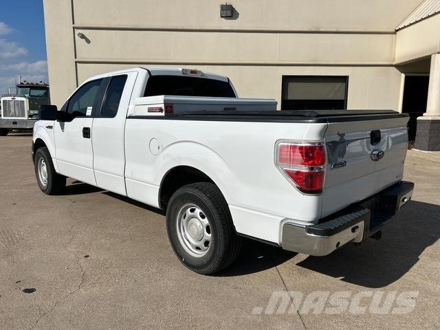 Ford F-150 Pick up de caixa aberta