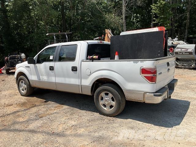 Ford F-150 Pick up de caixa aberta