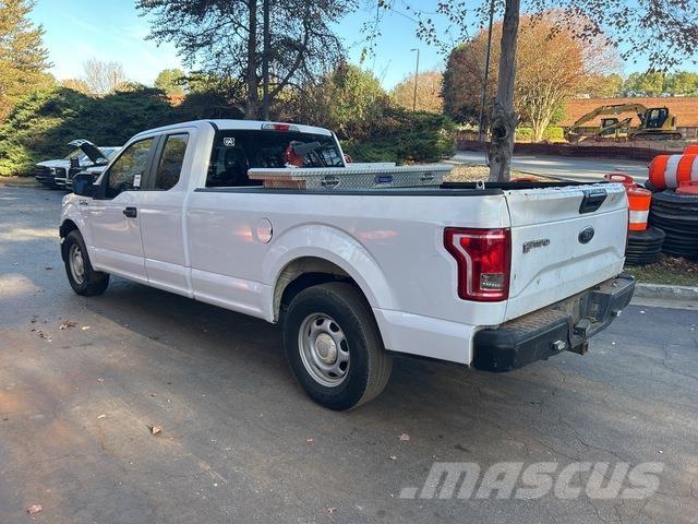 Ford F-150 Pick up de caixa aberta