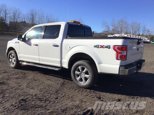 Ford F-150 Pick up de caixa aberta