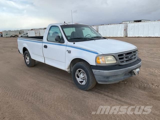 Ford F-150 XL Outros