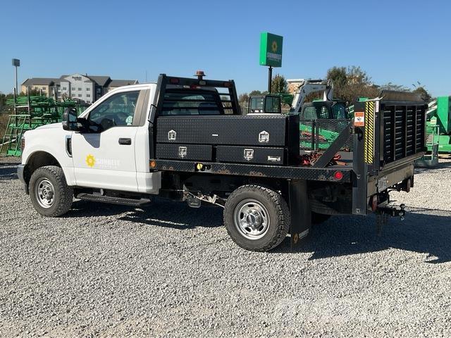 Ford F-250 Camiões estrado/caixa aberta