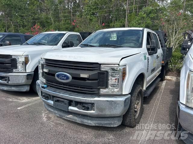 Ford F-250 Camiões estrado/caixa aberta