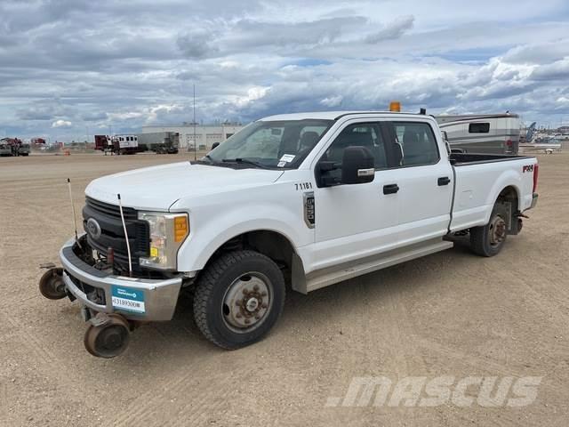 Ford F-350 Outros