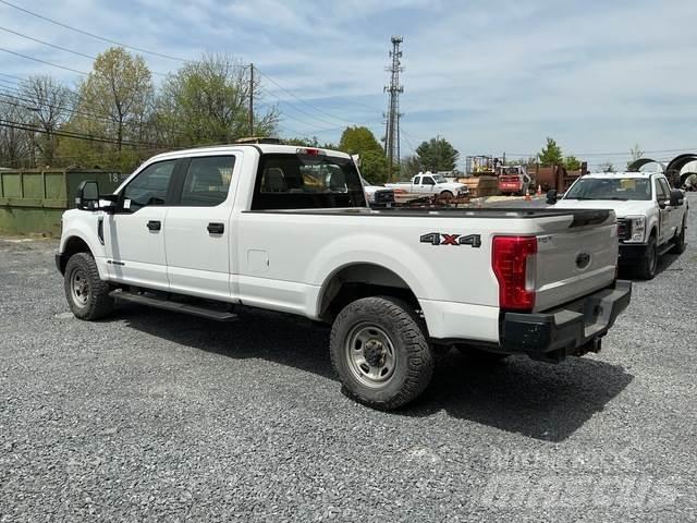 Ford F-350 Outros