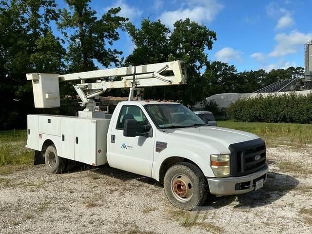 Ford F-350 Plataformas aéreas montadas em camião