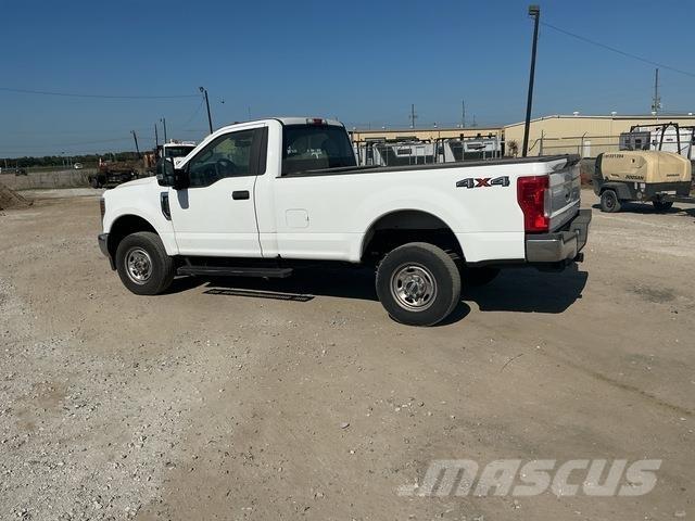 Ford F-350 Pick up de caixa aberta