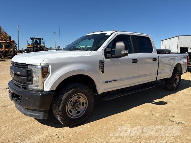 Ford F-350 Pick up de caixa aberta