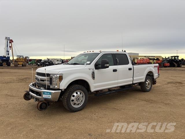 Ford F-350 XL Pick up de caixa aberta