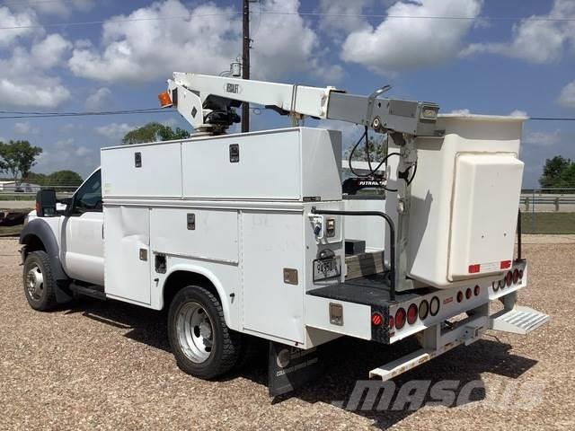 Ford F-450 Plataformas aéreas montadas em camião