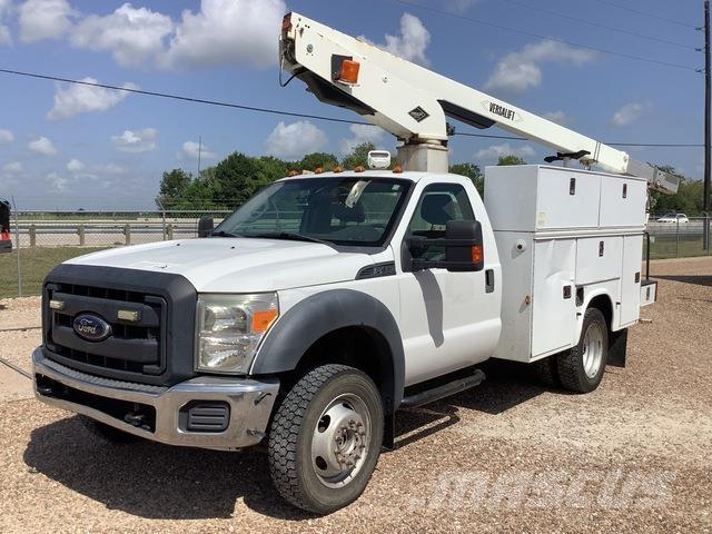 Ford F-450 Plataformas aéreas montadas em camião