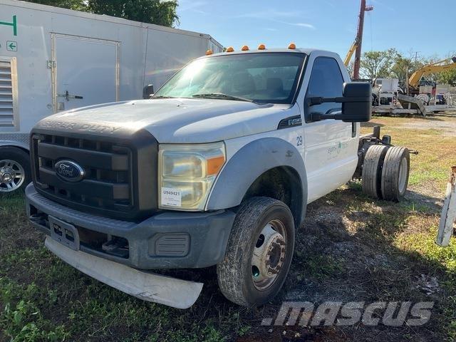 Ford F-450 XL Cabines e interior