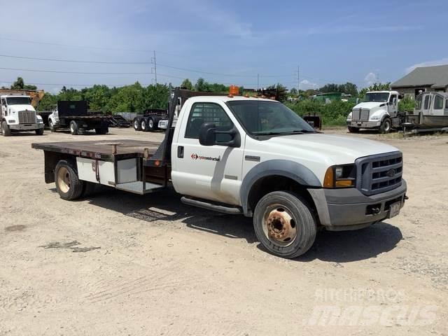 Ford F-550 Camiões estrado/caixa aberta