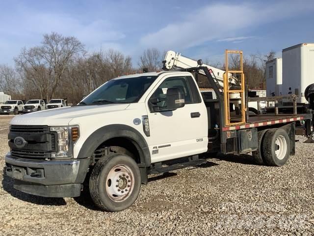Ford F-550 Camiões estrado/caixa aberta