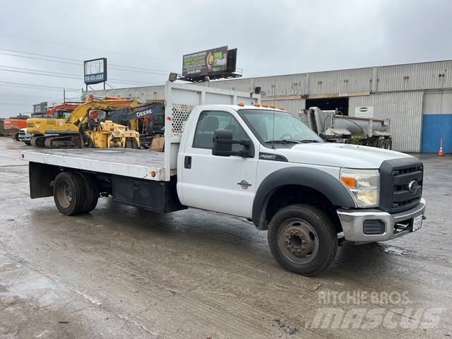 Ford F-550 Camiões estrado/caixa aberta