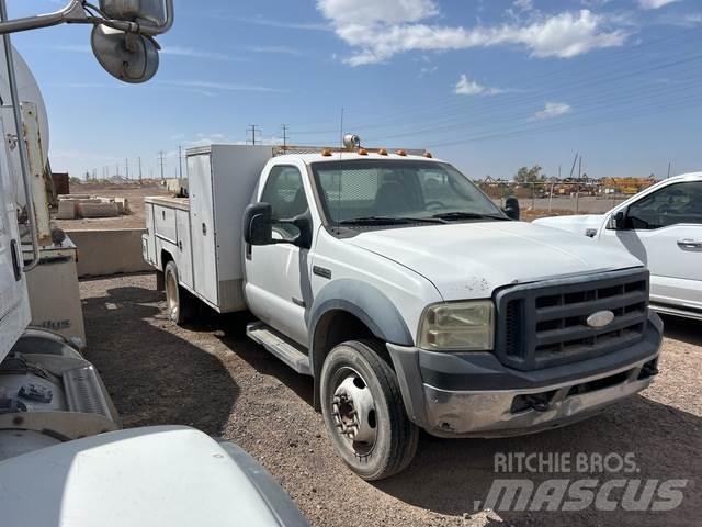 Ford F-550 Pick up de caixa aberta