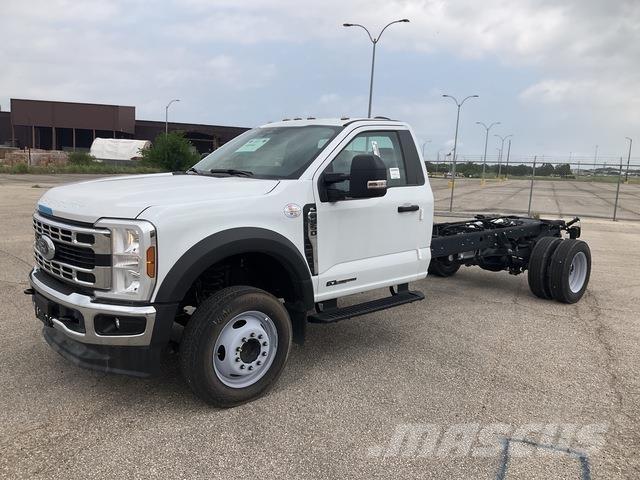 Ford F-550 Cabines e interior