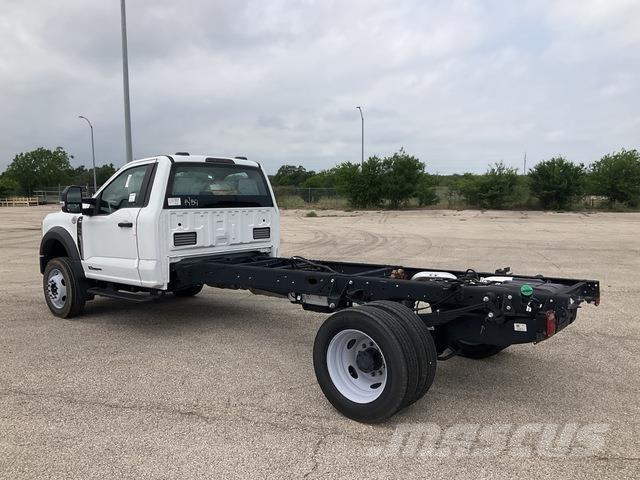 Ford F-550 Cabines e interior