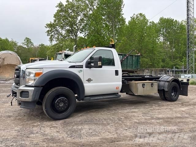 Ford F-550 Camiões Ampliroll