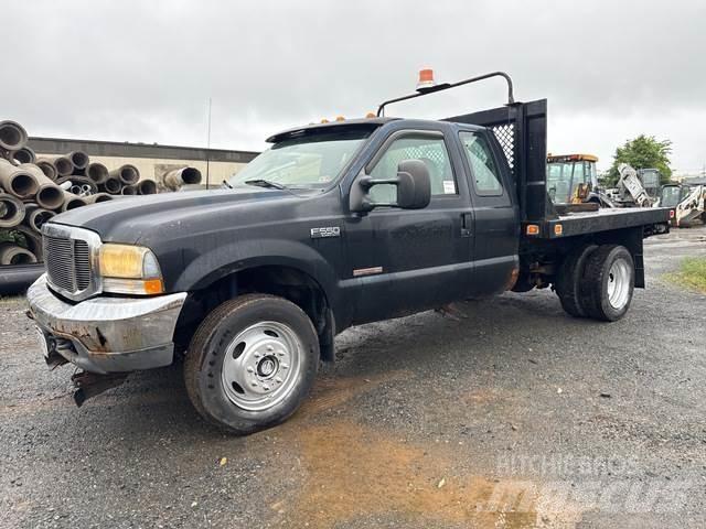Ford F-550 Camiões estrado/caixa aberta