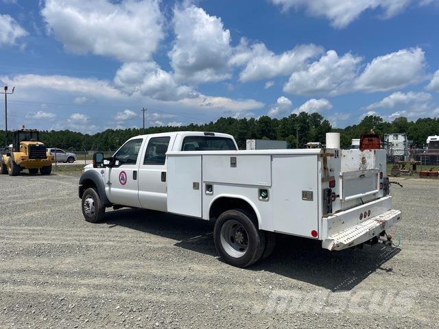 Ford F-550 Pick up de caixa aberta