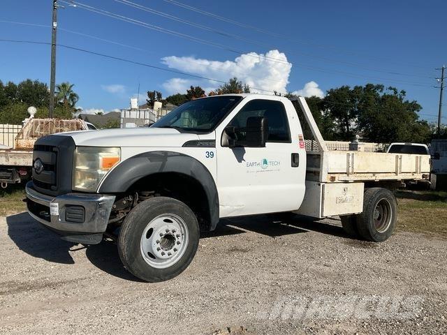 Ford F-550 Camiões estrado/caixa aberta
