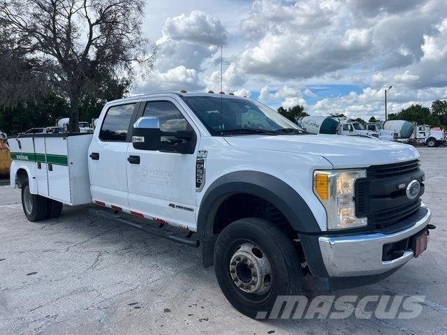 Ford F-550 Pick up de caixa aberta