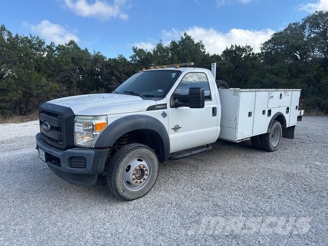 Ford F-550 Pick up de caixa aberta