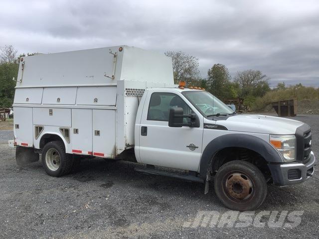 Ford F-550 Pick up de caixa aberta