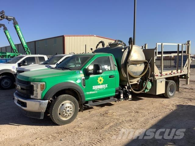 Ford F-550 Camiões estrado/caixa aberta