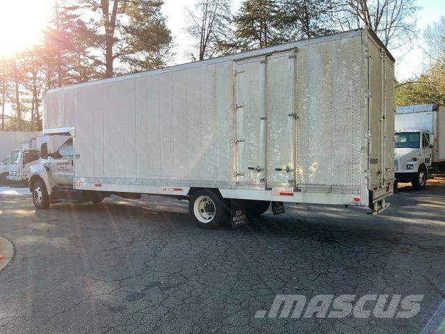 Ford F-650 Camiões de caixa fechada