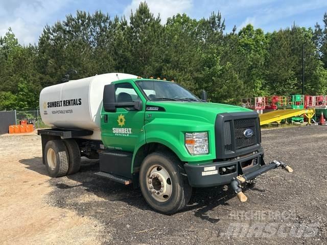 Ford F-650 Auto-tanques