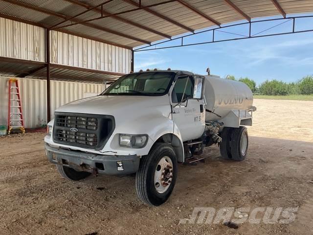 Ford F-650 Auto-tanques