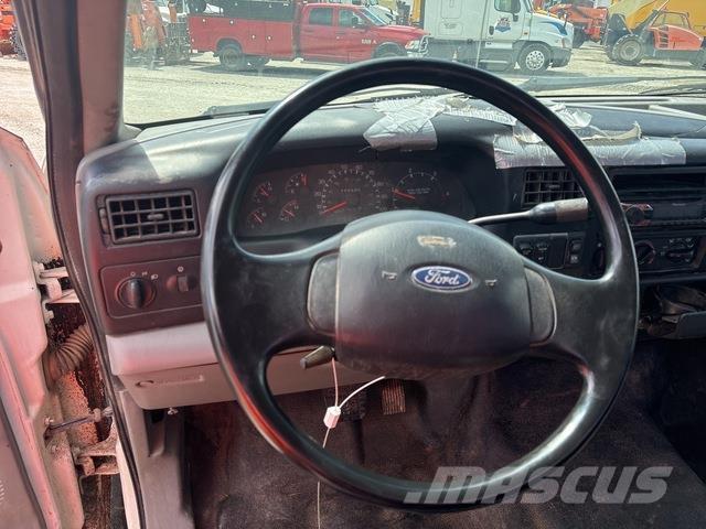 Ford F-650 Camiões-cisterna