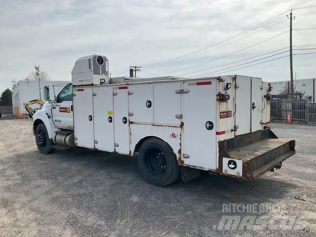 Ford F-750 Camiões Municipais / Uso Geral