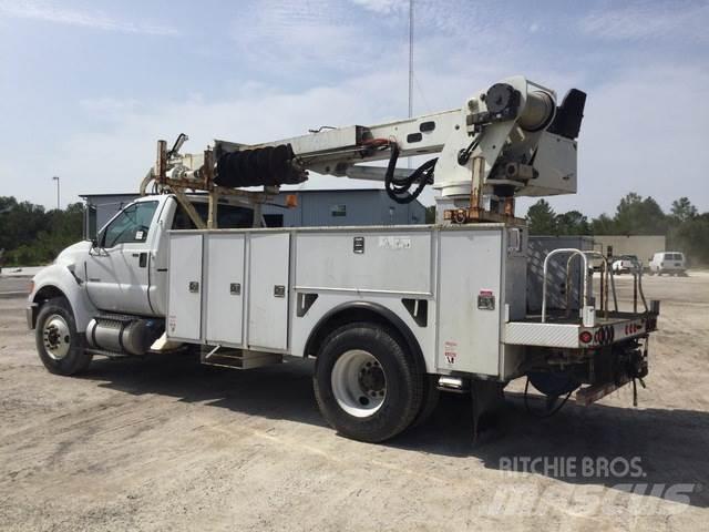Ford F-750 Camiões de sonda de perfuração móvel