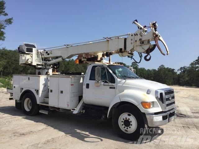 Ford F-750 Camiões de sonda de perfuração móvel