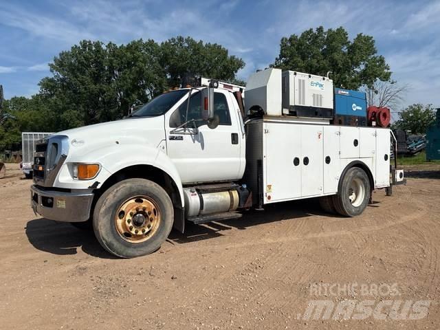 Ford F-750 Camiões Municipais / Uso Geral