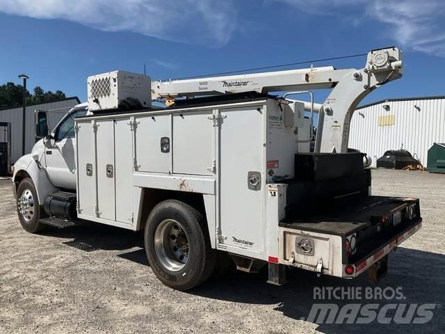 Ford F-750 Camiões Municipais / Uso Geral