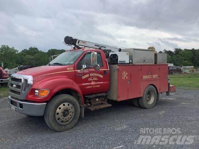 Ford F-750 Camiões Municipais / Uso Geral