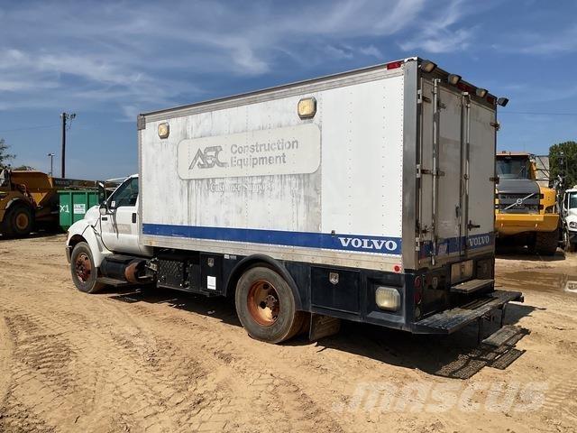 Ford F-750 Camiões-cisterna