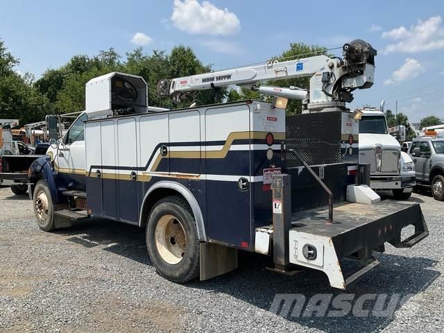Ford F-750 Camiões Municipais / Uso Geral