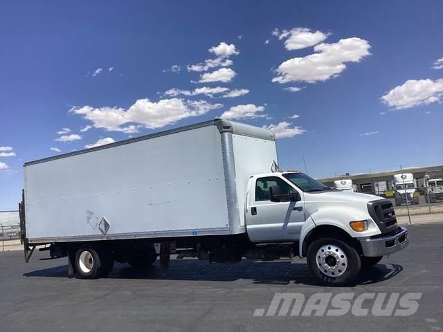 Ford F-750 Camiões de caixa fechada