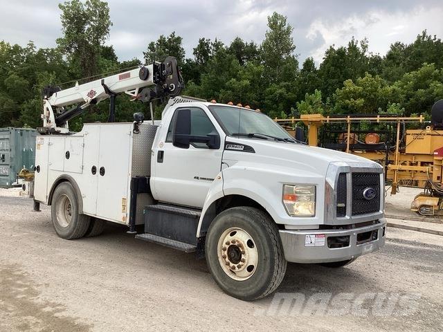 Ford F-750 Camiões Municipais / Uso Geral