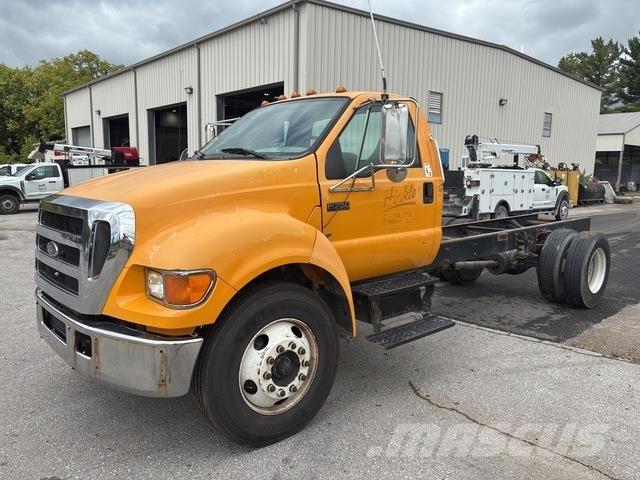 Ford F-750 Cabines e interior