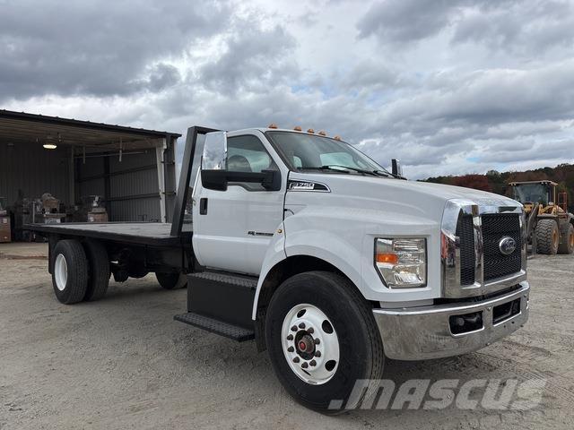 Ford F-750 Camiões estrado/caixa aberta