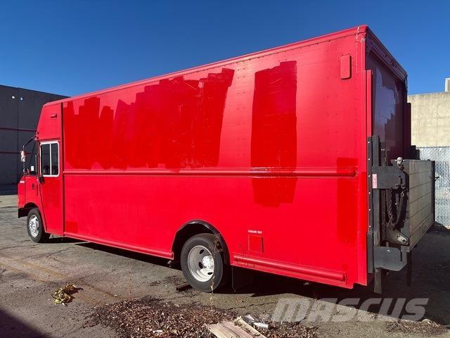 Ford F59 Caixa fechada