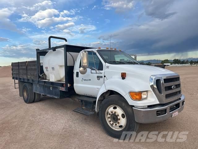 Ford F650 Auto-tanques