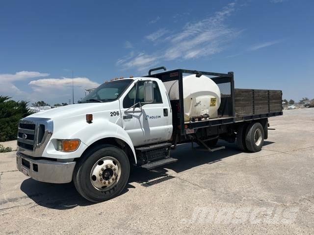 Ford F650 Auto-tanques